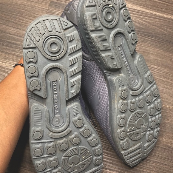 Gray ADIDAS men’s sneakers - Picture 3 of 5